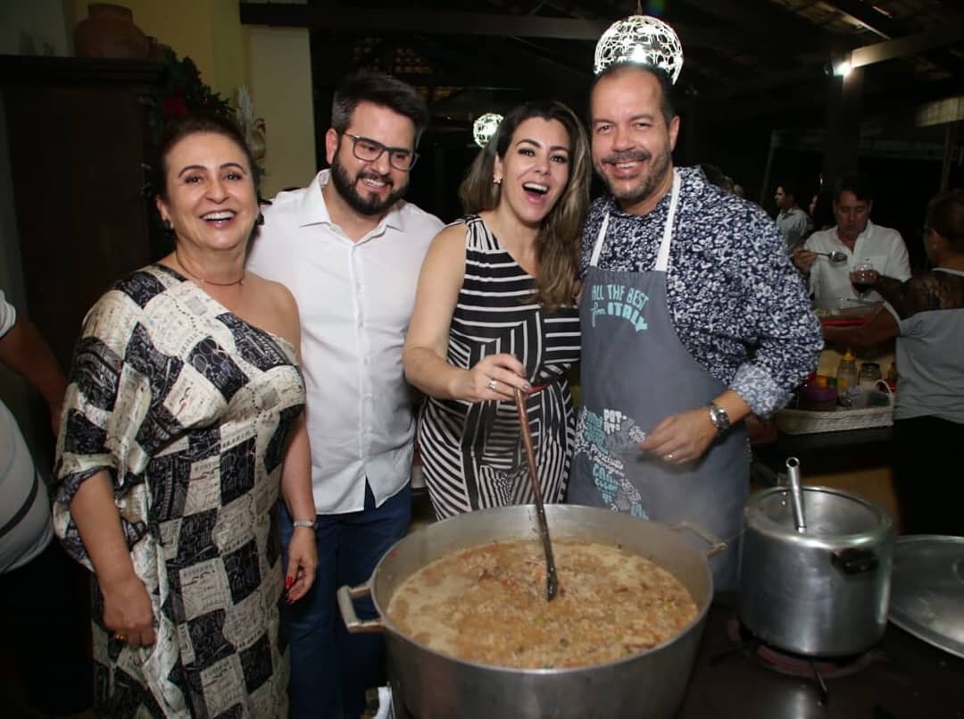 Jantar em comemoração a posse de Moisés Gomes no Sebrae reúne Kátia, Carlesse e Cinthia