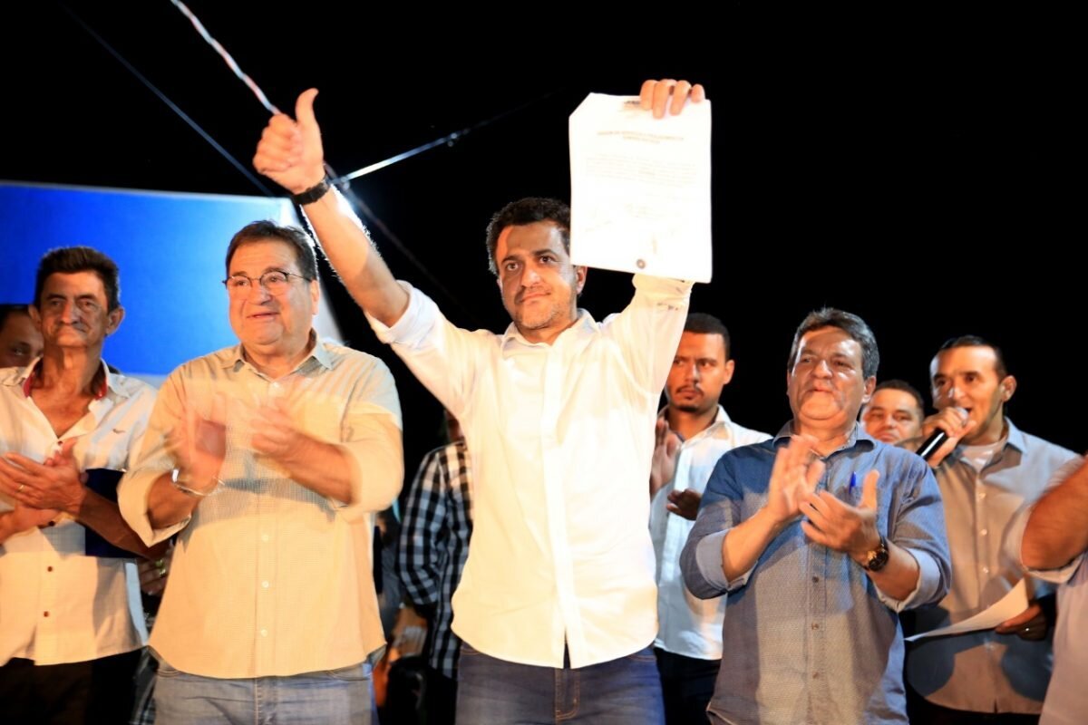 Goianorte inaugura nova sede da prefeitura, entrega veículos e equipamentos de infraestrutura urbana