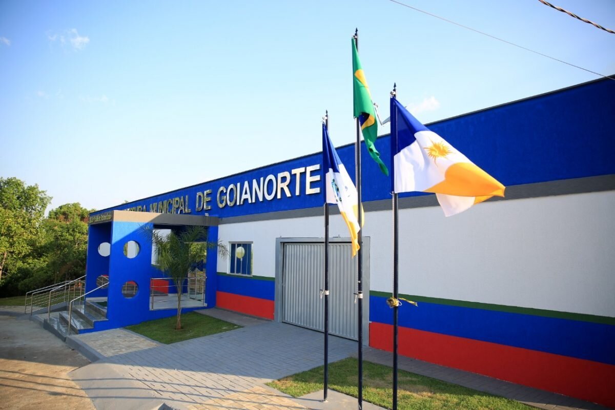 Goianorte inaugura nova sede da prefeitura, entrega veículos e equipamentos de infraestrutura urbana