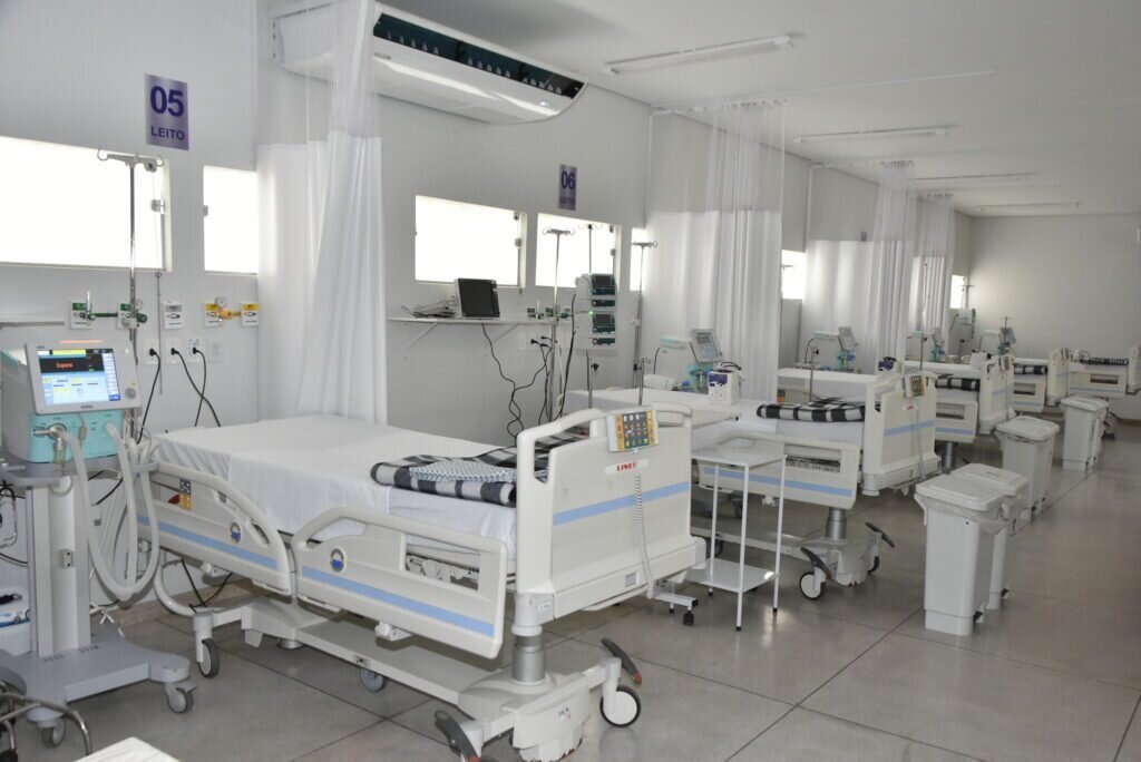 Leitos de unidade de terapia intensiva no Hospital Regional de Augustinópolis