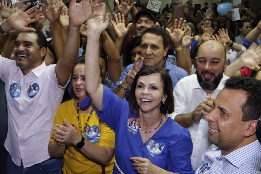Dorinha Seabra em agenda com profissionais da educação do Tocantins