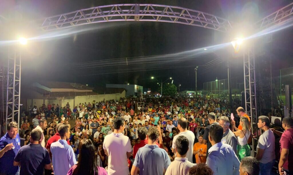 Comício da coligação “O Futuro é Pra Já”, de Irajá, em Tocantinópolis