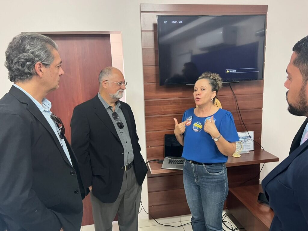 Prefeita Josi Nunes com representantes do Instituto Smart City Business America