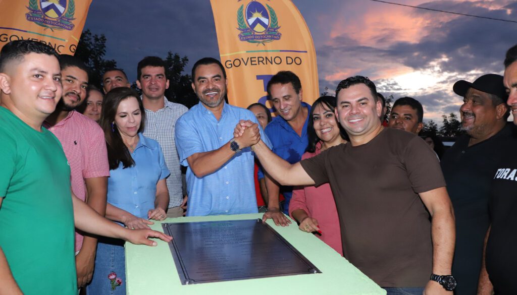 Solenidade do governo estadual no aniversário de 32 anos de emancipação de Rio dos Bois