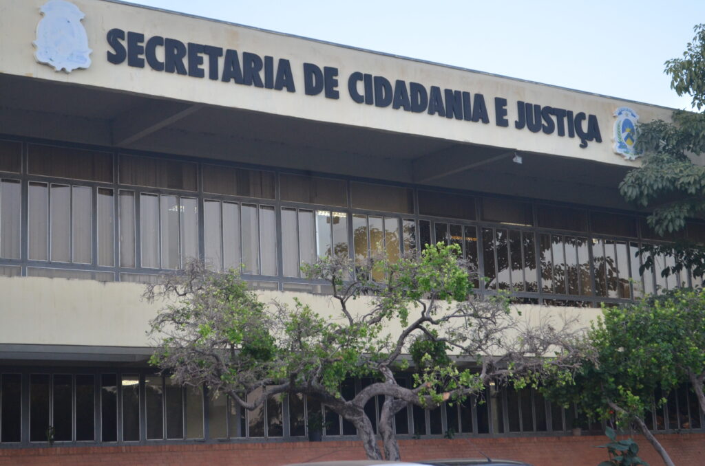 Fachada da Secretaria da Cidadania e Justiça, na Praça dos Girassóis