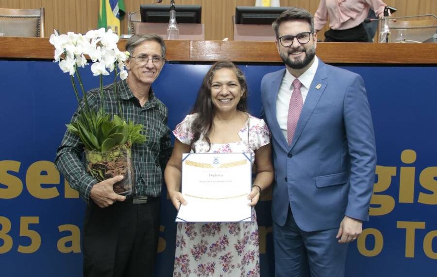 Com relevantes obras sociais, pastora Isélia é homenageada por Mantoan em sessão solene dedicada às mulheres
