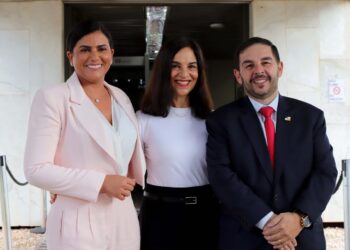 Lu Alckmin apresenta a Karynne Sotero o projeto “Padaria Artesanal” para inclusão produtiva e geração de renda