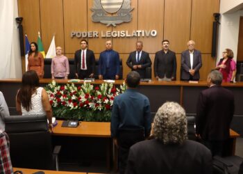 Poetas e escritores de Palmas recebem homenagem da Câmara