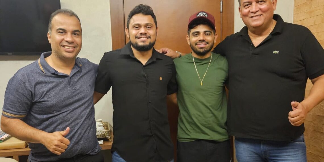 Após agenda com lideranças e pré-candidatos, Gomes projeta expansão do PL em 2024