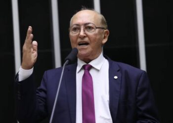 Na Tribuna, Lázaro Botelho defende os princípios cristãos e reforça parceria com o Governo do Estado