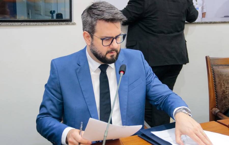 Para elaboração de políticas públicas de saúde eficientes, Mantoan pede censo e microchipagem de animais