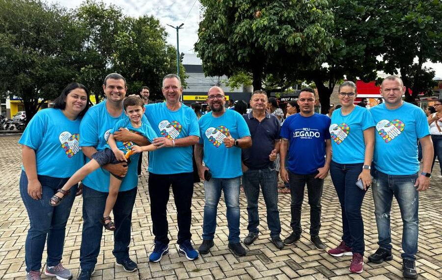 Antonio Andrade participa de Caminhada de Conscientização do Autismo em Porto Nacional