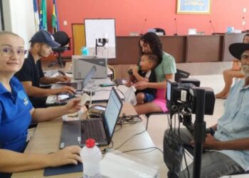 Exemplo de cidadania Eleitor de 80 anos regulariza seu título durante atendimento do TRE-TO na região do Jalapã
