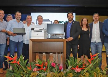 Governador Wanderlei Barbosa celebra os 35 anos do Ruraltins com entrega de 400 computadores e anuncia benefício aos extensionistas do órgão