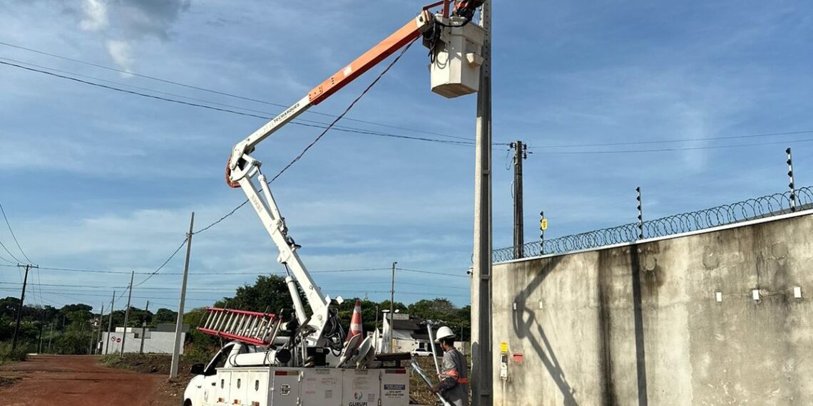 Gurupi moderniza rede de iluminação pública na Rua Melquiades e no setor Residencial Daniela
