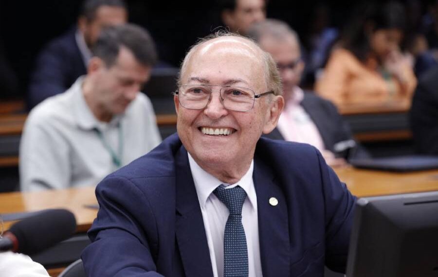 Lázaro Botelho destina R$ 14 milhões para atender a Saúde de 25 municípios tocantinenses