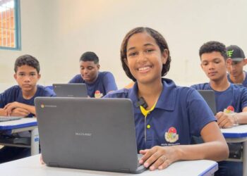Profe Digital investimentos em tecnologia modernizam e conectam a Educação da rede estadua