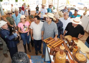 No encerramento de feira em Almas, Wanderlei diz que região sudeste “é extremamente importante” para o Tocantins