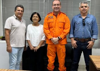 Após caso de vazamento de amônia em Paraíso, secretário Damaso visita frigorífico com a vice-prefeita Raquel Ogawa