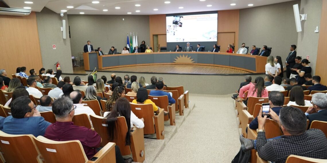Pacto pela Consciência Vacinal é assinado por órgãos públicos e MPE premia 85 municípios pelo índice de vacinação de 2023