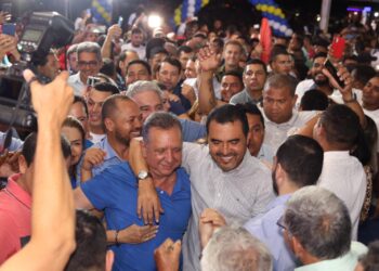 Com governador Wanderlei, Antônio Andrade lança pré-candidatura a prefeito de Porto Nacional e acusa opositores de “antecipar eleição e gerar divergências”