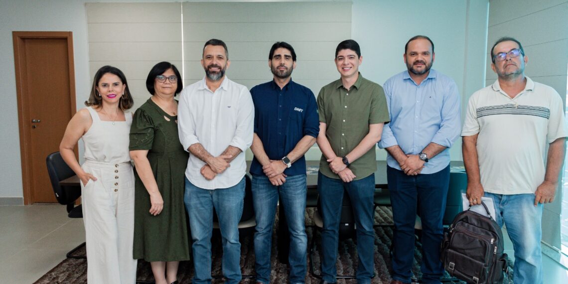 Prefeito de Paraíso, Celso Morais discute duplicação da BR-153 com superintendente do Dnit no Tocantins