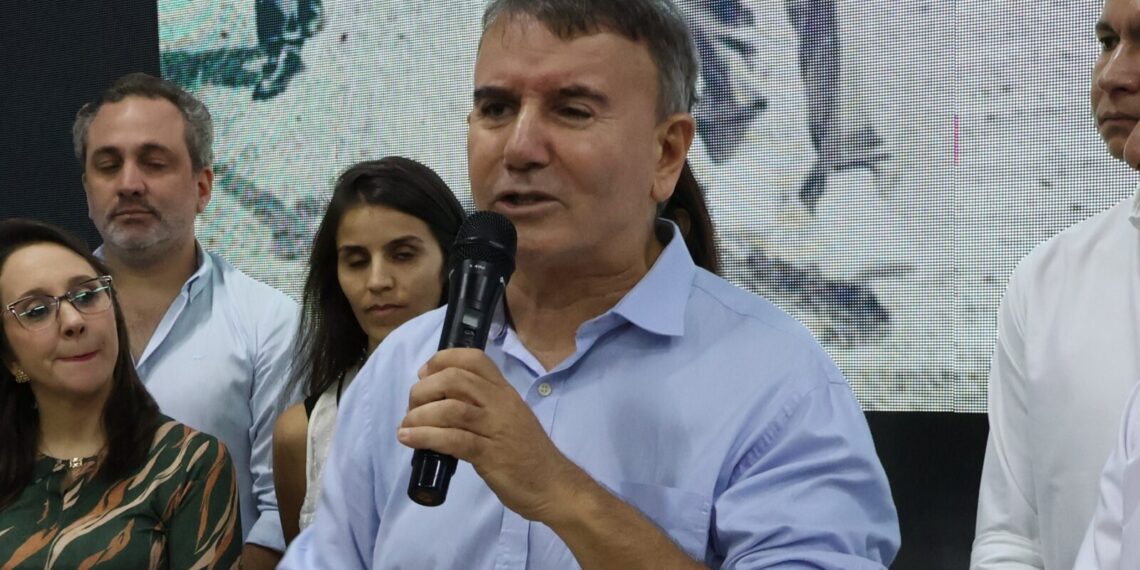 No aniversário de Palmas, Eduardo Siqueira reúne lideranças do Podemos e Agir e reforça pré-campanha “com humildade, determinação e firmeza”