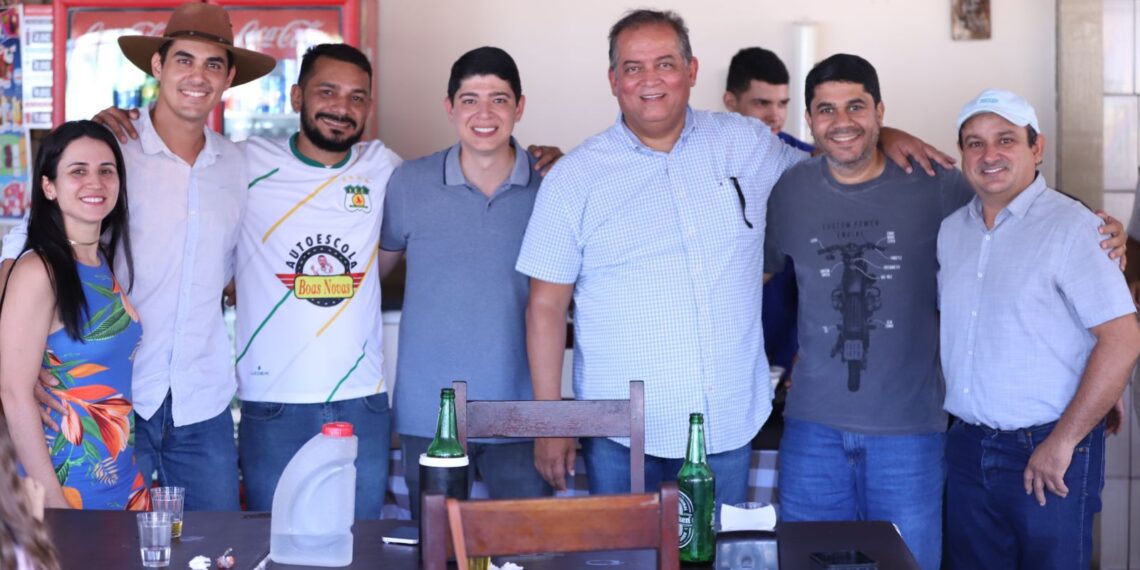 Gomes reforça apoio a Celso Morais e avalia posicionamento contrário ao do Palácio em Paraíso: “Questões normais da política”