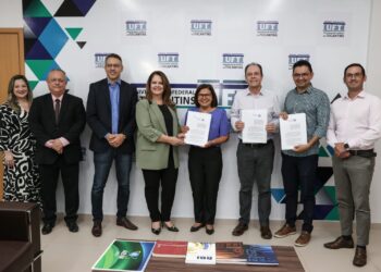 Capital assina contrato de R$ 3,2 milhões com UFT para realização do concurso da educação com 2,2 mil vagas para posse imediata; valor pode variar se houver mais de 30 mil inscrições