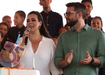 35 ANOS | Em tom de despedida, prefeita Cinthia reforça gratidão a Palmas: “Tive o prazer em governar com amigos, pessoas que amo e confio”