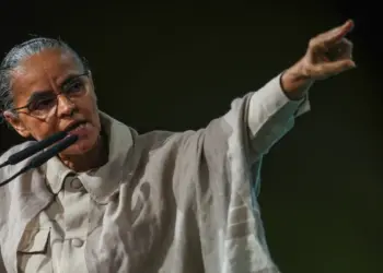 MARCHA DOS PREFEITOS | “Temos que nos preparar”, diz ministra Marina sobre mudanças climáticas