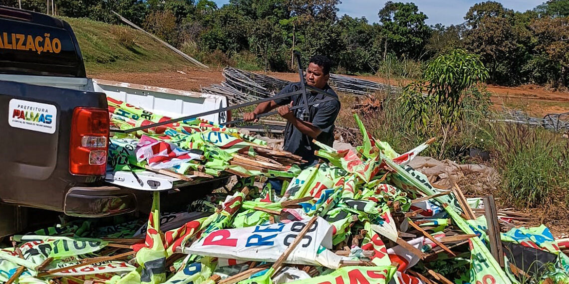 Fiscalização urbana retira mais 400 propagandas irregulares na Capital