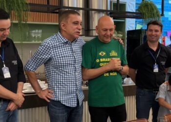 Amastha recebe Luciano Hang em Palmas e defende unidade de Havan na região sul