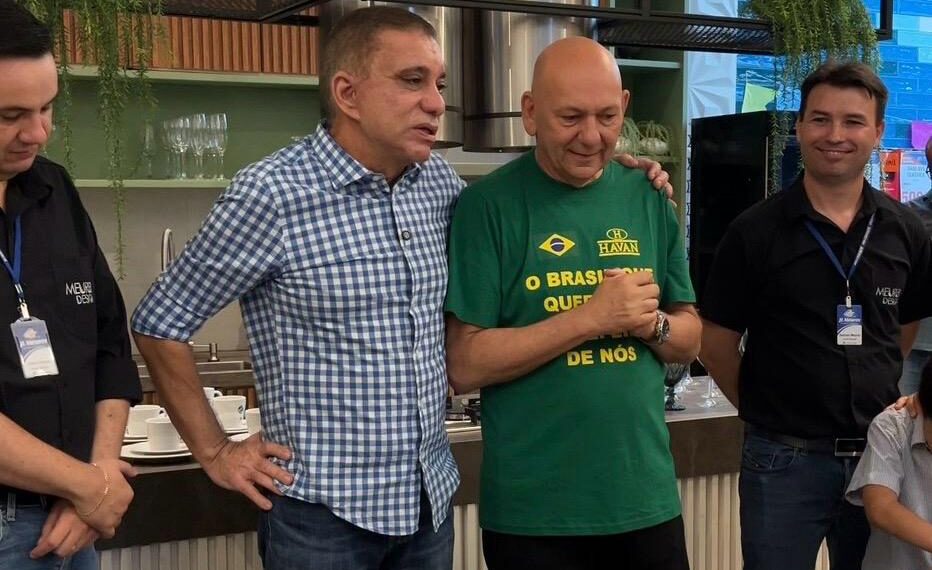 Amastha recebe Luciano Hang em Palmas e defende unidade de Havan na região sul