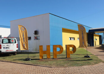 Após reforma e ampliação, Marianópolis transforma unidade básica em Hospital de Pequeno Porte; Gomes exalta Wanderlei na solenidade: “Não deve ser fácil ser adversário”