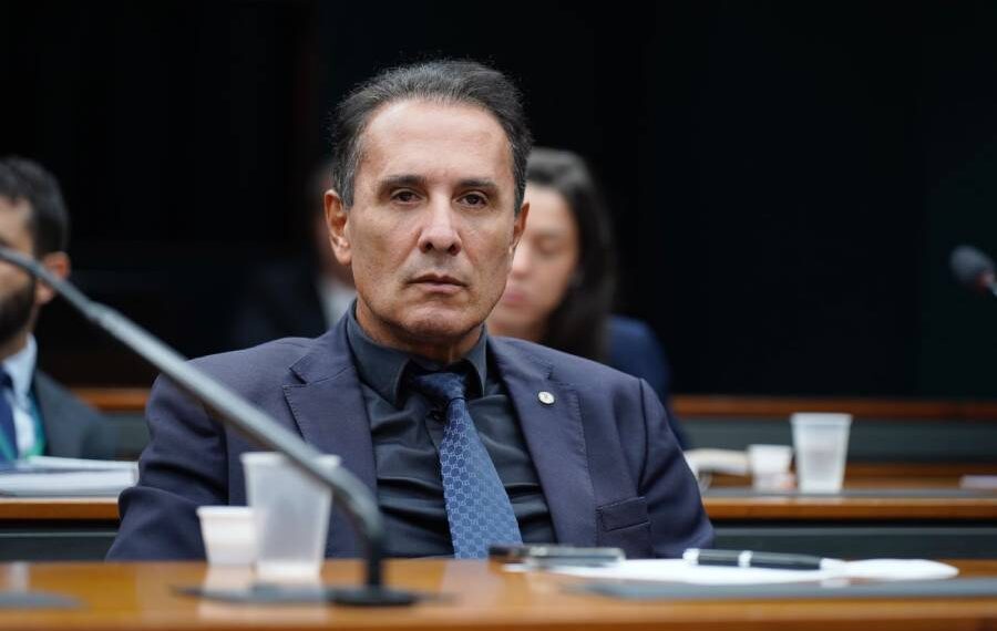 Deputado Carlos Gaguim Conquista Aprovação de Projeto no Senado que Garante Mais Segurança em Áreas de Lazer