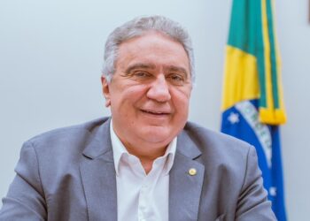 Vice Laurez Moreira não assume governo do Tocantins por viagem não oficial ao Chile