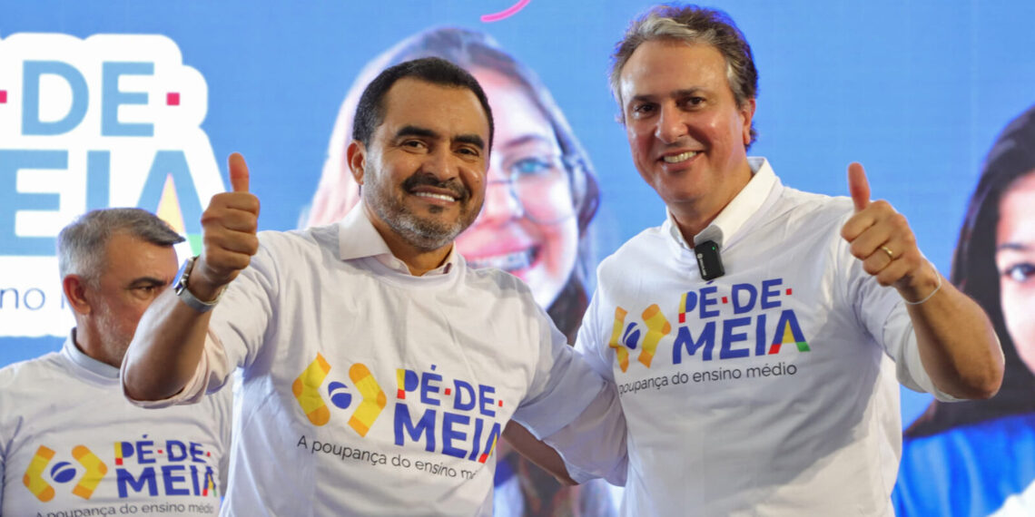 Wanderlei e ministro Camilo Santana lançam programa Pé de Meia, que garante bolsa-incentivo de até R$ 9,2 mil a estudantes; 25 mil tocantinenses são atendidos