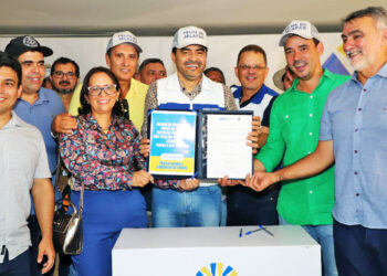 Wanderlei assina R$ 300 milhões em ordens de serviço para pavimentação em São Félix e entrega obras em Lagoa do Tocantins e Novo Acordo
