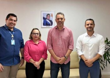 Semed Palmas recebe dirigentes do Sesi Tocantins e proposta de renovação de parceri