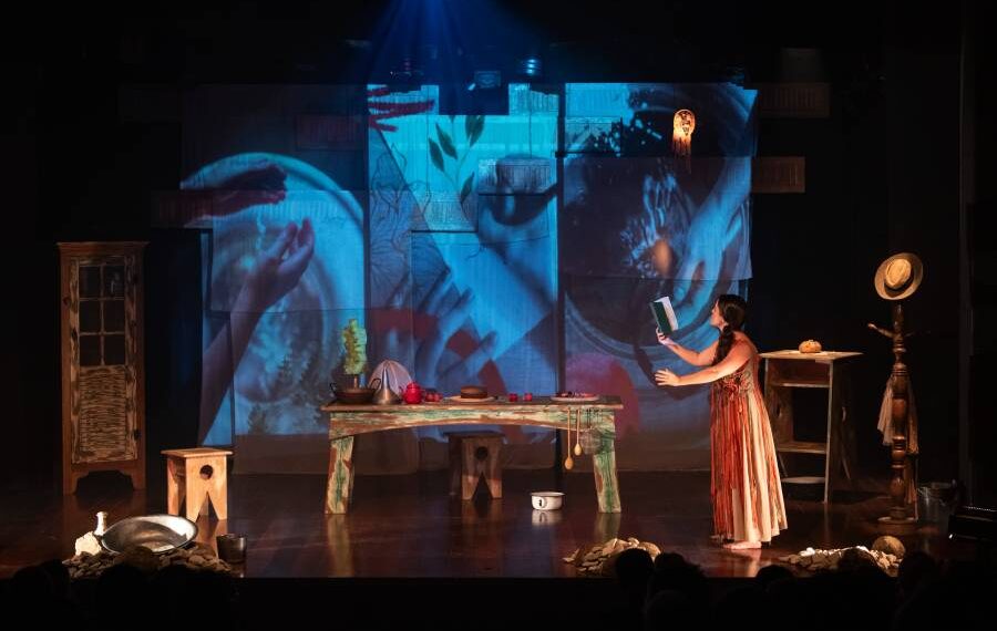 Sucesso em turnê pelo País, espetáculo em homenagem a Cora Coralina estreia em Palmas