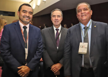 Em Lisboa, Wanderlei participa de debate sobre riscos éticos, econômicos e eleitorais da Inteligência Artificial com Gomes e presidente do STF