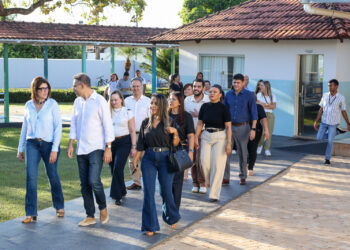 Em Palmas para encontro do Conselho Nacional, secretários de capitais conhecem estrutura rede de ensino de Palmas