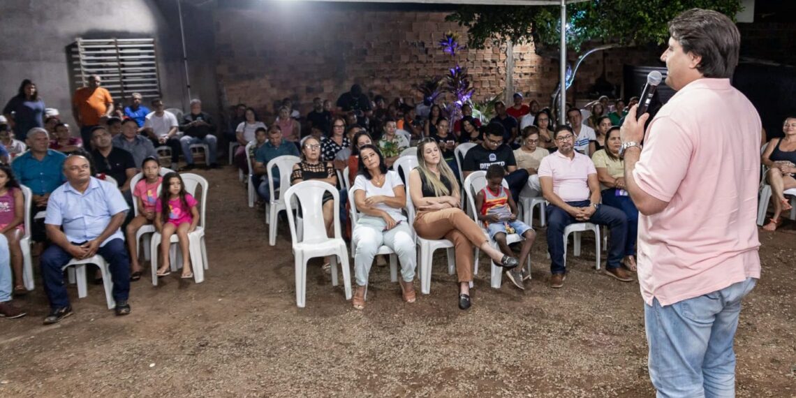 Em agenda de pré-campanha, Eduardo Fortes levanta demandas dos moradores do bairro Santa Cruz e região