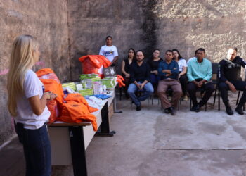 Seciju entrega mais de 400 uniformes, kits de higiene e presta assistência a presos das unidades de Natividade, Dianópolis e Taguatinga