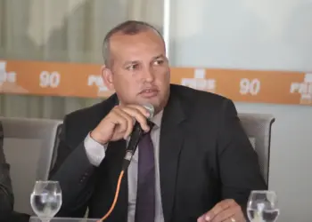 Presidente nacional do Solidariedade, Eurípedes Júnior entrega-se à PF após 3 dias foragido; ele é acusado de desviar fundos do Pros
