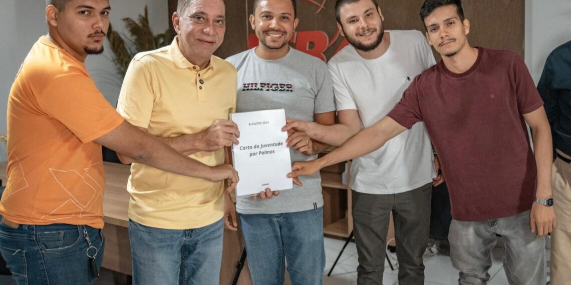 Filiados do PSB entregam a Amastha carta com propostas de políticas públicas para a juventude: “Participação valiosa”