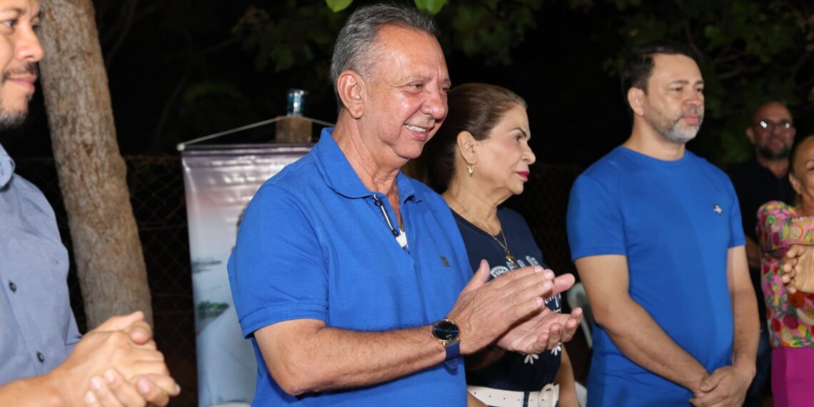 Em Pinheirópolis, Antônio Andrade defende ampliação do horário da UBS e aquisição de ambulância