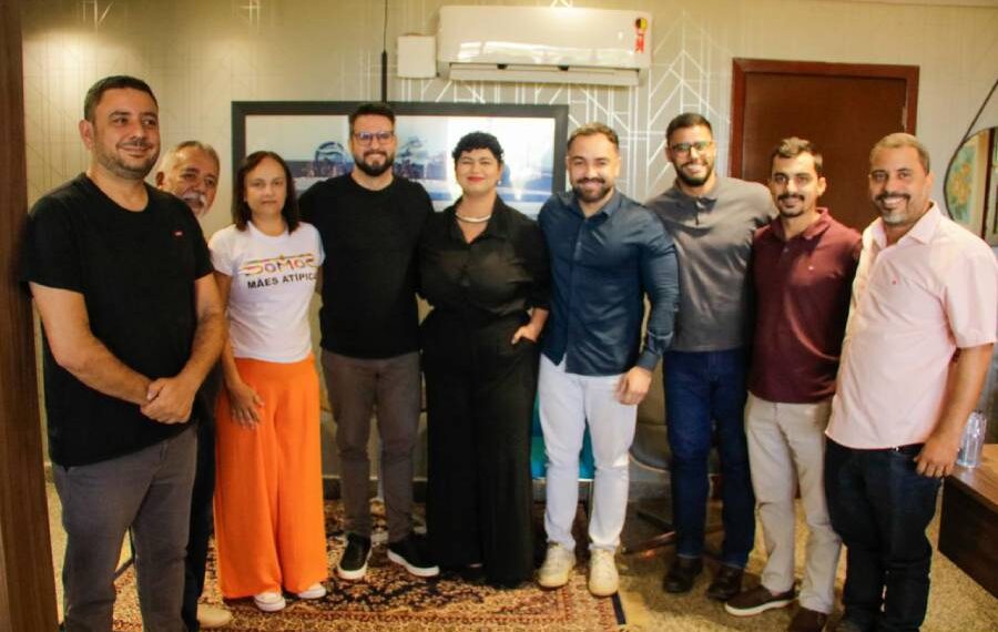 Deputado Mantoan e Coletivo Somos se reúnem para discutir temas importantes para Palmas