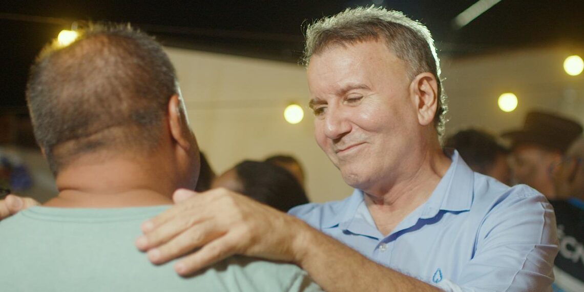 Em pré-campanha, Eduardo Siqueira exalta memória do pai e garante: “Fui preparado para cuidar de gente”